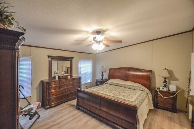 7821 Cr-3409, Chandler, TX 75758
