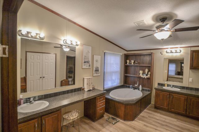 7821 Cr-3409, Chandler, TX 75758