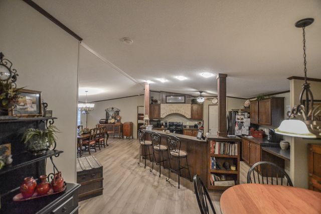 7821 Cr-3409, Chandler, TX 75758
