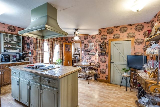 308 S 6th Street, Yukon, OK 73099