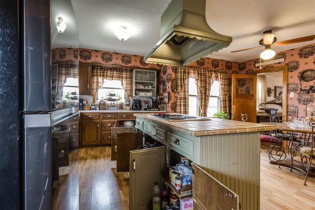 308 S 6th Street, Yukon, OK 73099