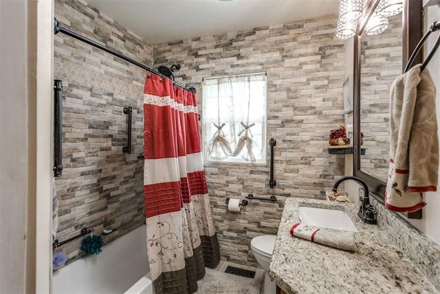 308 S 6th Street, Yukon, OK 73099