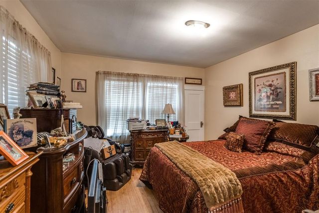 308 S 6th Street, Yukon, OK 73099