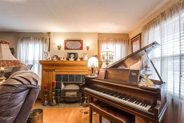 308 S 6th Street, Yukon, OK 73099