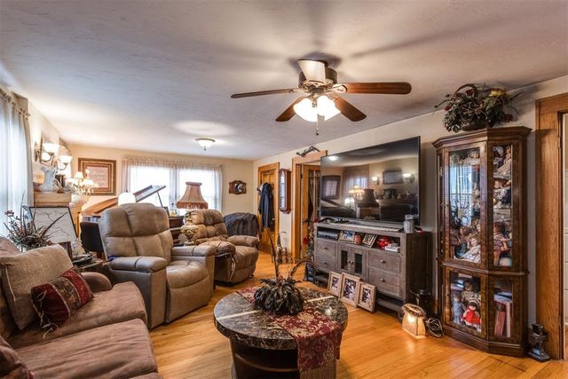 308 S 6th Street, Yukon, OK 73099