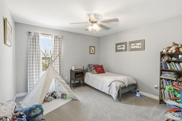 1806 FAIR OAKS CT, Columbia, MO 65201