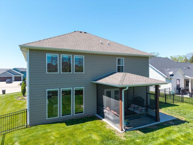 1806 FAIR OAKS CT, Columbia, MO 65201