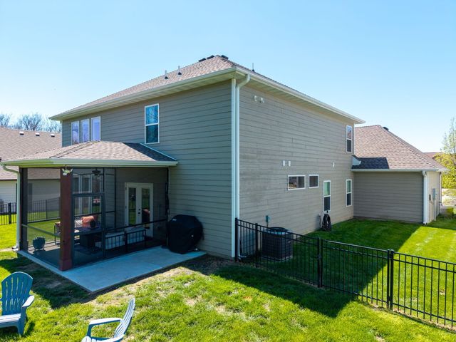 1806 FAIR OAKS CT, Columbia, MO 65201