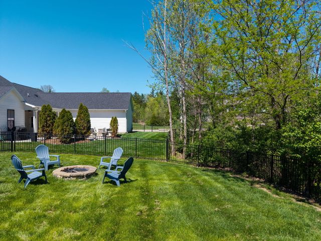 1806 FAIR OAKS CT, Columbia, MO 65201