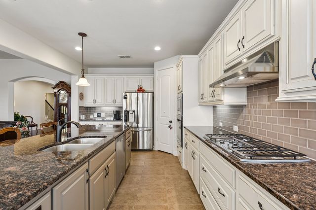 6204 Indian Blanket Trail, Flower Mound, TX 75028