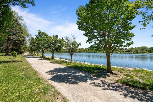 538 Arbor Ridge DRIVE, Delavan, WI 53115
