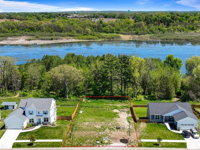 538 Arbor Ridge DRIVE, Delavan, WI 53115