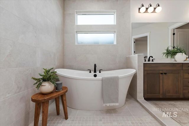 153 S Sunniva Ave, Kuna, ID 83634