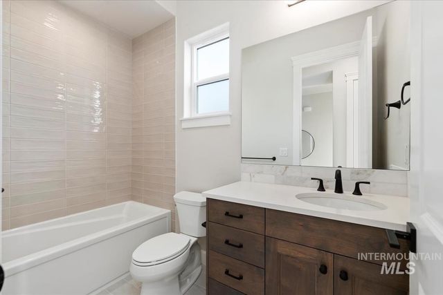 153 S Sunniva Ave, Kuna, ID 83634