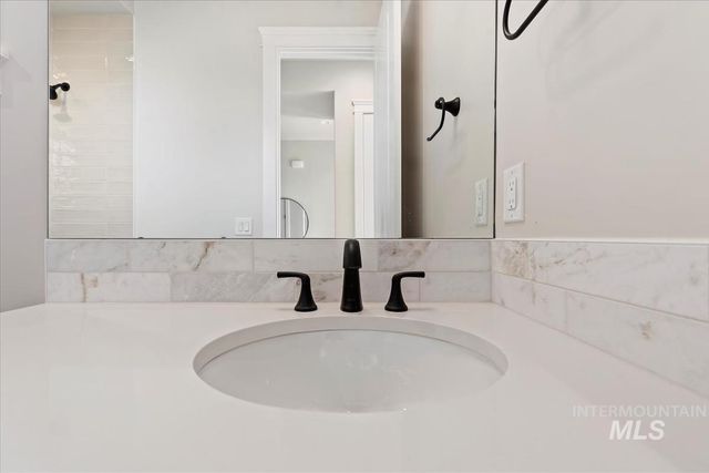 153 S Sunniva Ave, Kuna, ID 83634