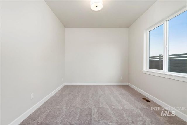 153 S Sunniva Ave, Kuna, ID 83634