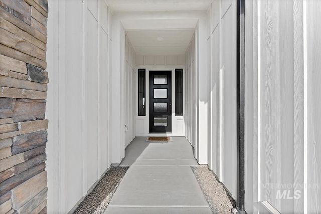 153 S Sunniva Ave, Kuna, ID 83634