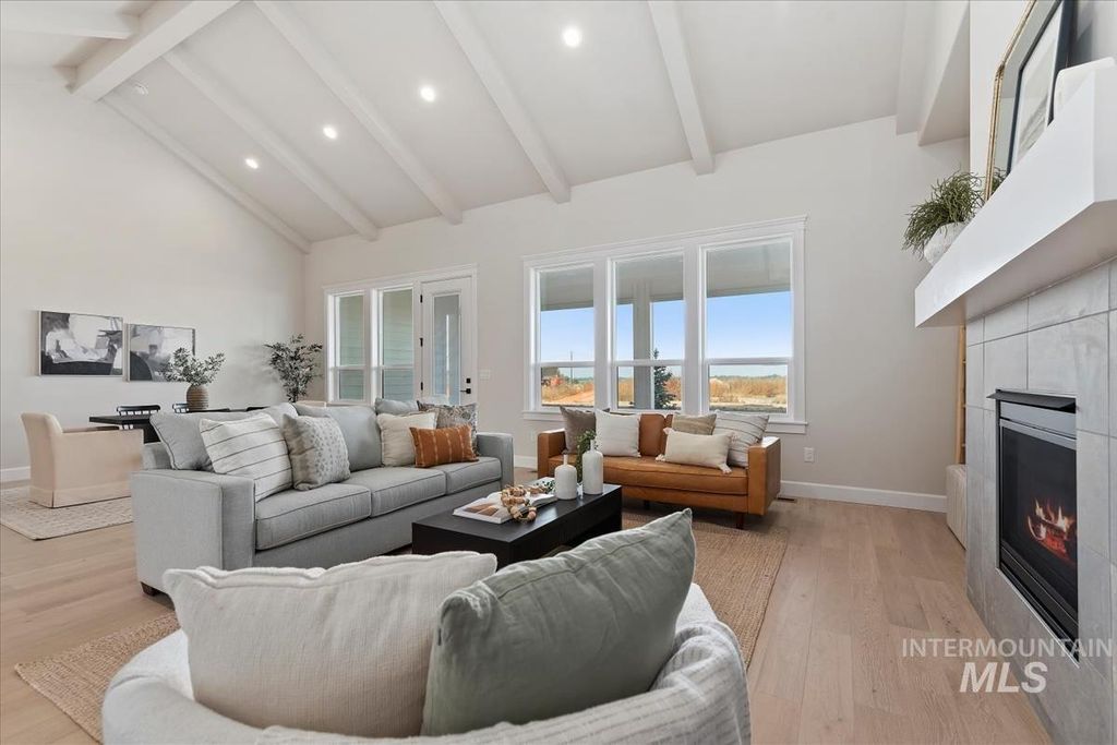 153 S Sunniva Ave, Kuna, ID 83634