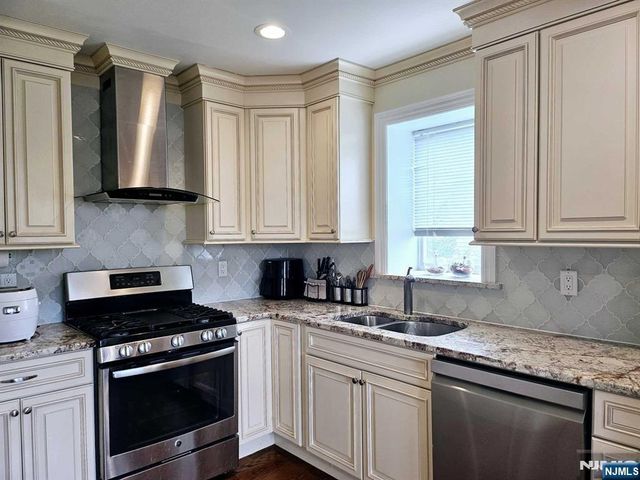 228 County Road 2, Tenafly, NJ 07670