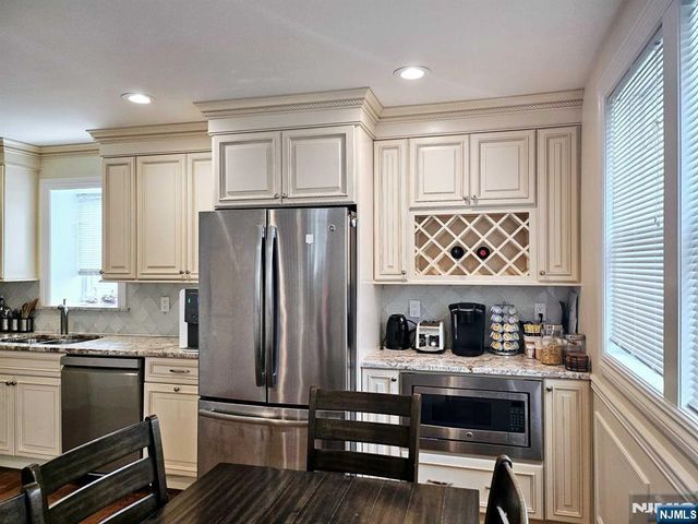 228 County Road 2, Tenafly, NJ 07670