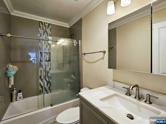 228 County Road 2, Tenafly, NJ 07670