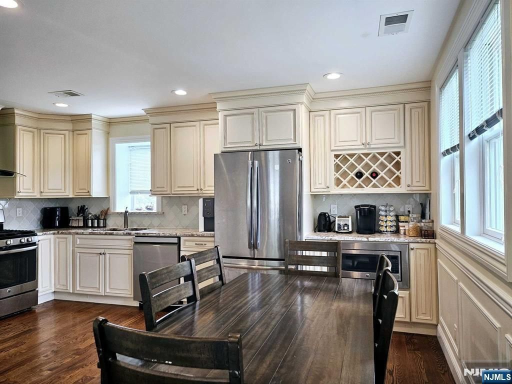 228 County Road 2, Tenafly, NJ 07670