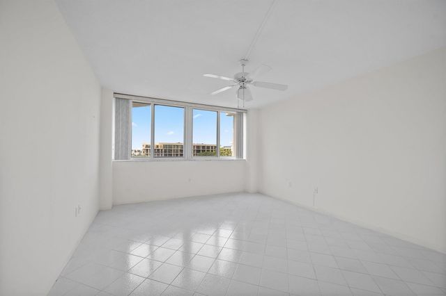 2773 S Ocean Boulevard 416, Palm Beach, FL 33480