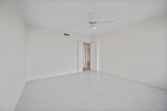 2773 S Ocean Boulevard 416, Palm Beach, FL 33480
