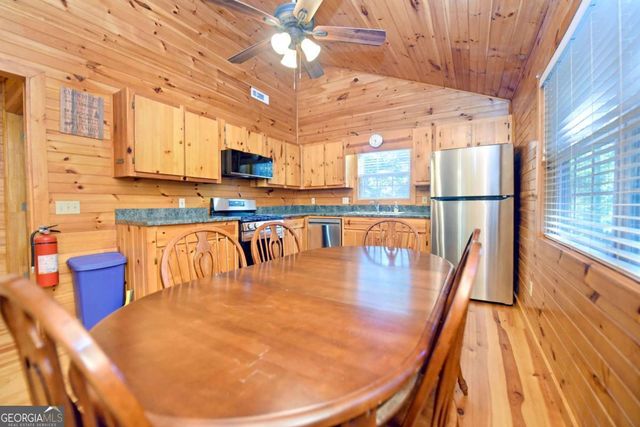 175 Bell Road, Mineral Bluff, GA 30559