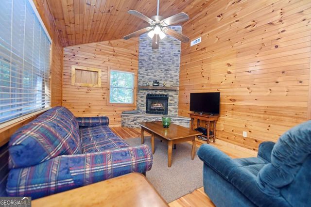 175 Bell Road, Mineral Bluff, GA 30559