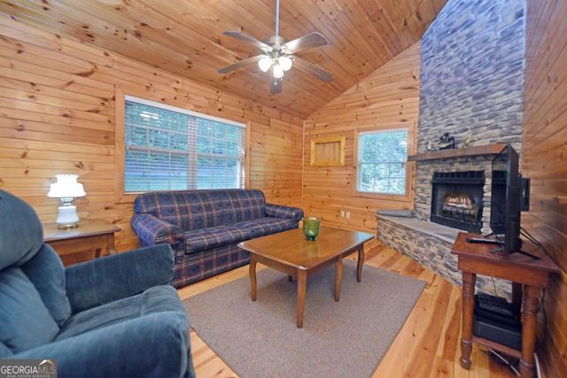 175 Bell Road, Mineral Bluff, GA 30559