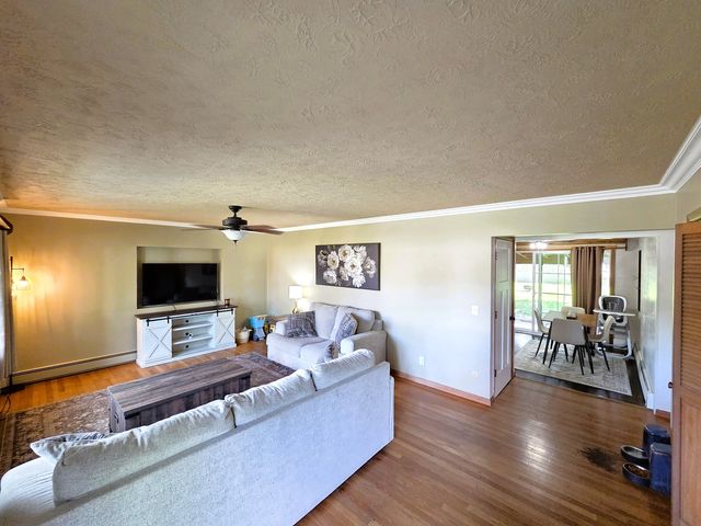 524 7th Street, Andalusia, IL 61232