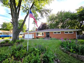 524 7th Street, Andalusia, IL 61232
