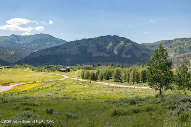 820 W ELK RIDGE Road, Jackson, WY 83001