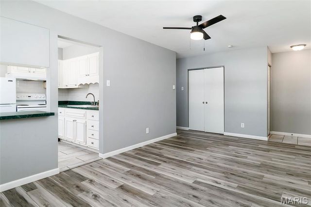 7604 Hazelcrest Drive E, St Louis, MO 63042