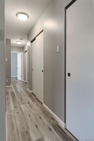 7604 Hazelcrest Drive E, St Louis, MO 63042