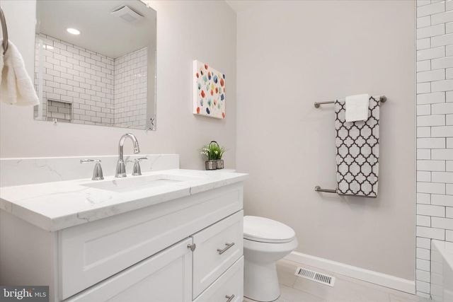 208 BLENNY LN, Chester, MD 21619