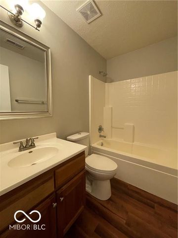 1631 River Shore Parkway, Indianapolis, IN 46208