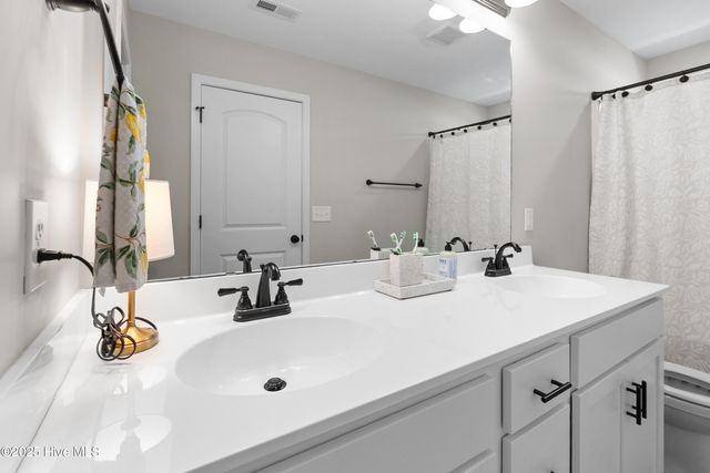 72 Catalina Circle, Swansboro, NC 28584