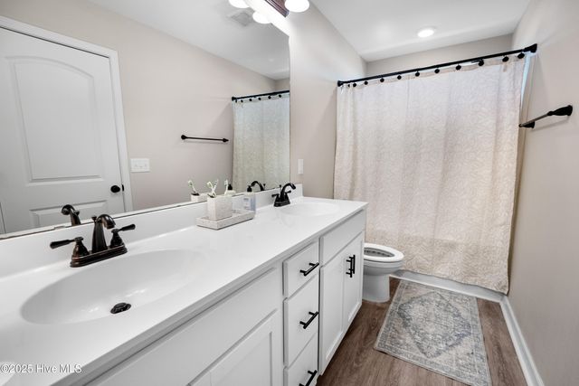 72 Catalina Circle, Swansboro, NC 28584