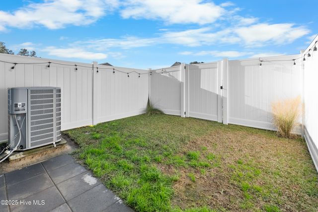 72 Catalina Circle, Swansboro, NC 28584