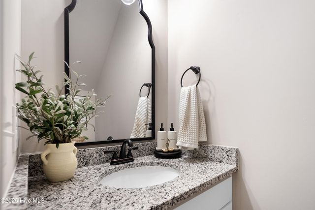 72 Catalina Circle, Swansboro, NC 28584