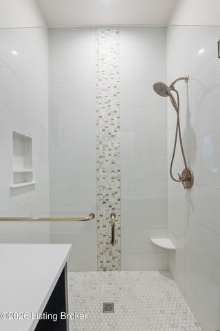 6119 Passionflower Dr, Prospect, KY 40059