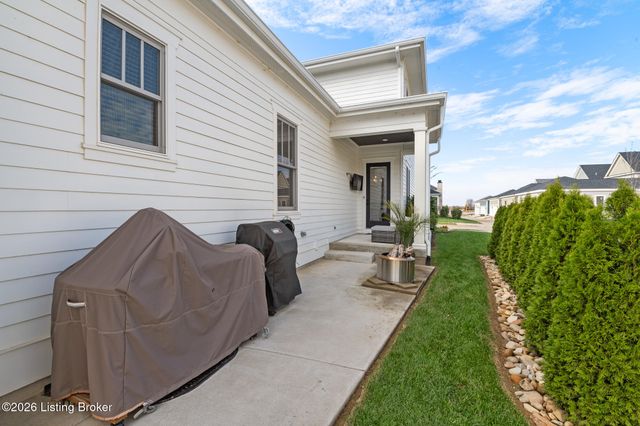 6119 Passionflower Dr, Prospect, KY 40059