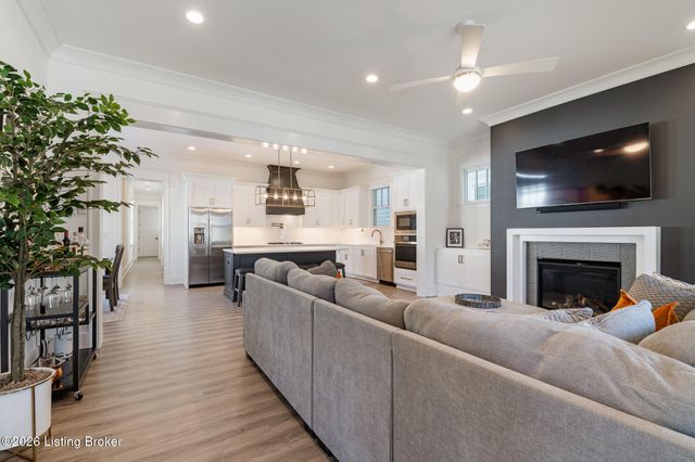 6119 Passionflower Dr, Prospect, KY 40059