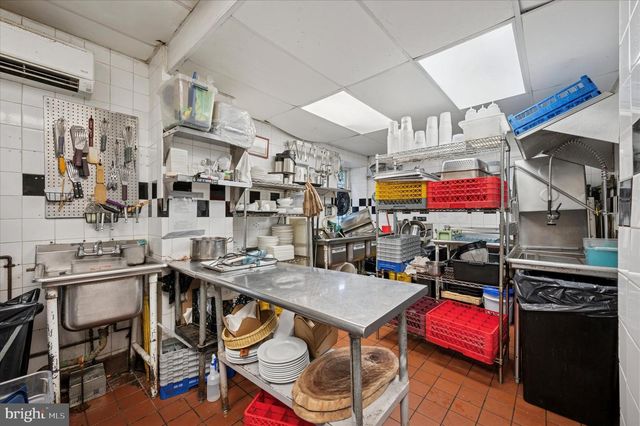 7402 GERMANTOWN AVE, Philadelphia, PA 19119