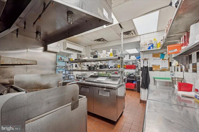 7402 GERMANTOWN AVE, Philadelphia, PA 19119