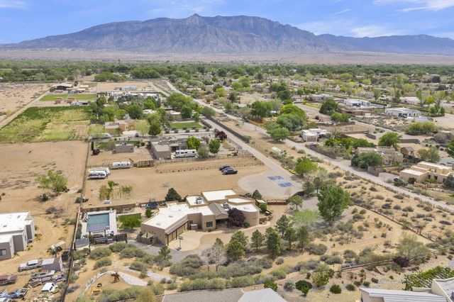 23 Paseo C De Baca Road, Corrales, NM 87048