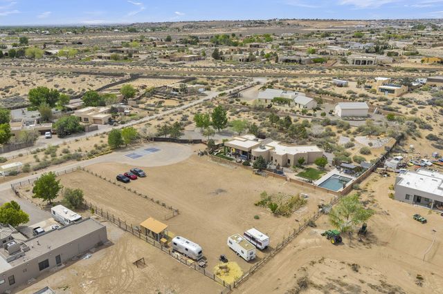 23 Paseo C De Baca Road, Corrales, NM 87048