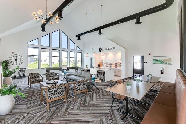 17250 Dimension Avenue, Lakeville, MN 55044
